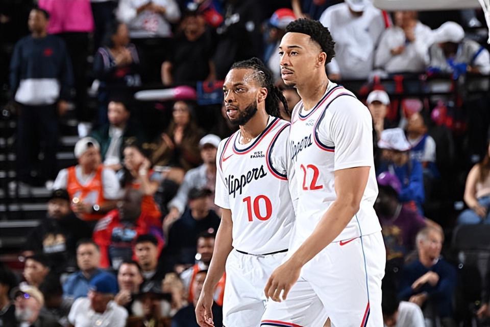 kaiyun.com-为数不多表现正常的球员，但快船侧翼新星却并没有得到足够的支持